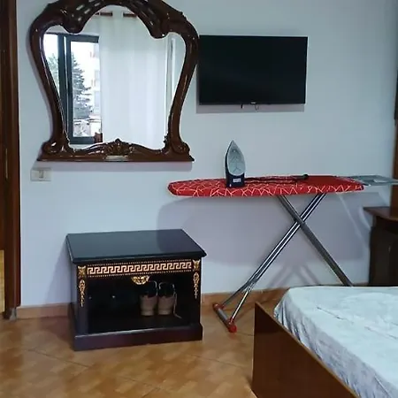 Apartment Di Gjovalin *
